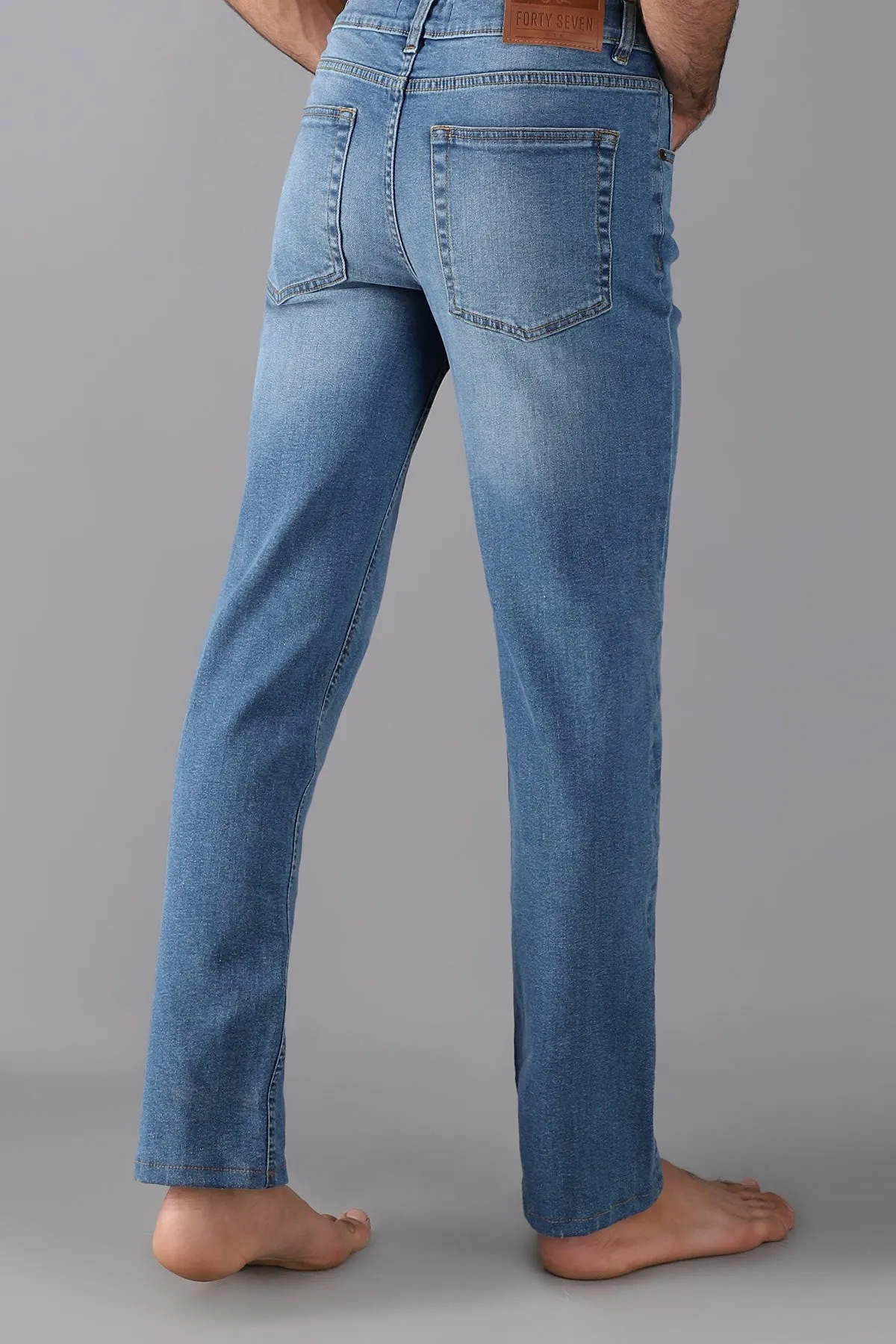 Stretchable Straight-Fit Jeans (Ice Blue)