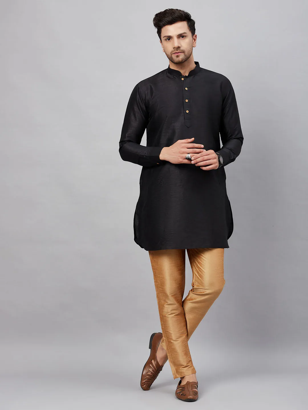 VASTRAMAY Men's Black Silk Blend Kurta Set