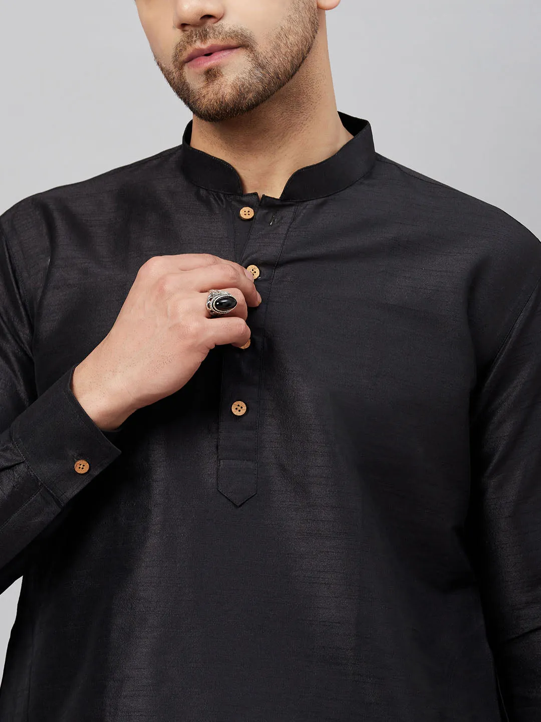 VASTRAMAY Men's Black Silk Blend Kurta Set