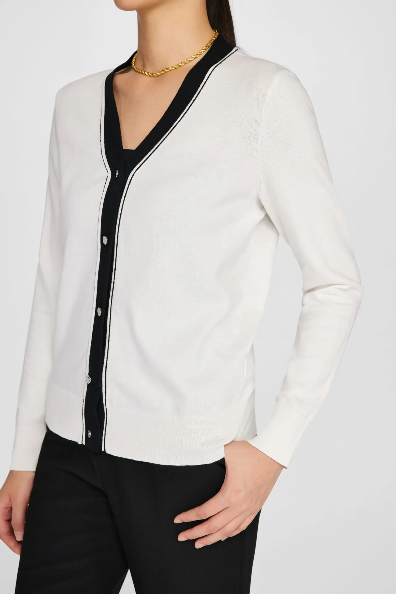 Vera V Neck Contrast Trim Cardigan